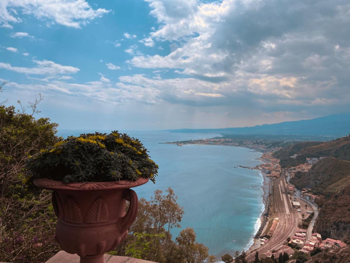 Kalimera Guest House Giardini Naxos Exterior photo